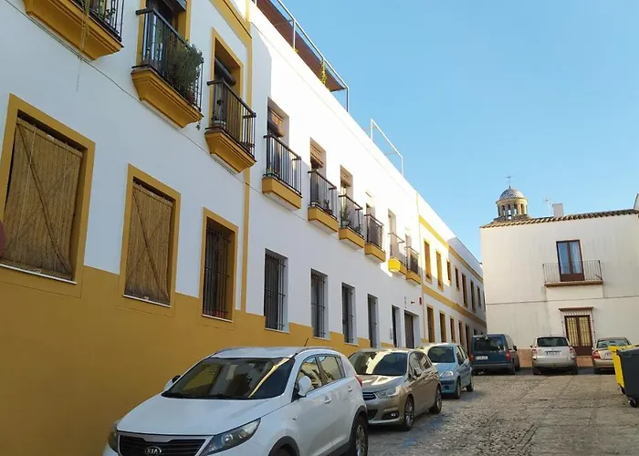 Sherryflat Font - Parking Apartment