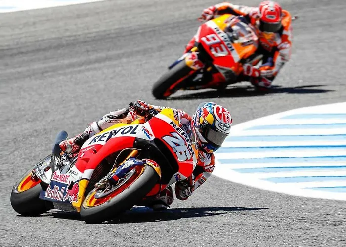 Sherryflat Font - Parking Apartment *